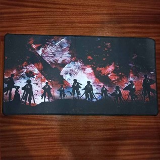 MOUSEPAD ATTACK ON TITAN E